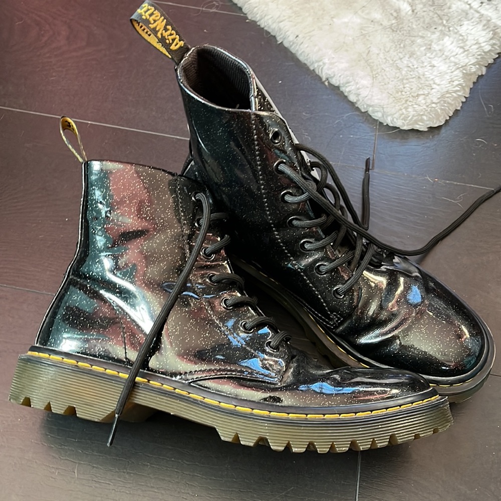 Doc Martens Sparkle boots shiny ✨